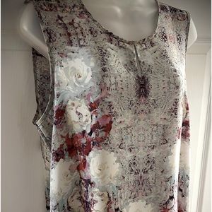 Sleeveless blouse